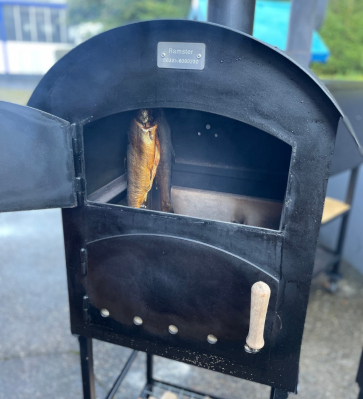 Holzbackofen le Rond mit Gew�lbe mit Untergestell JETZT 1300 Euro STATT 1634,50 Euro