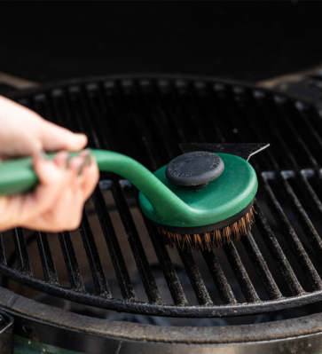 Grillrost-Schrubber mit langem Griff